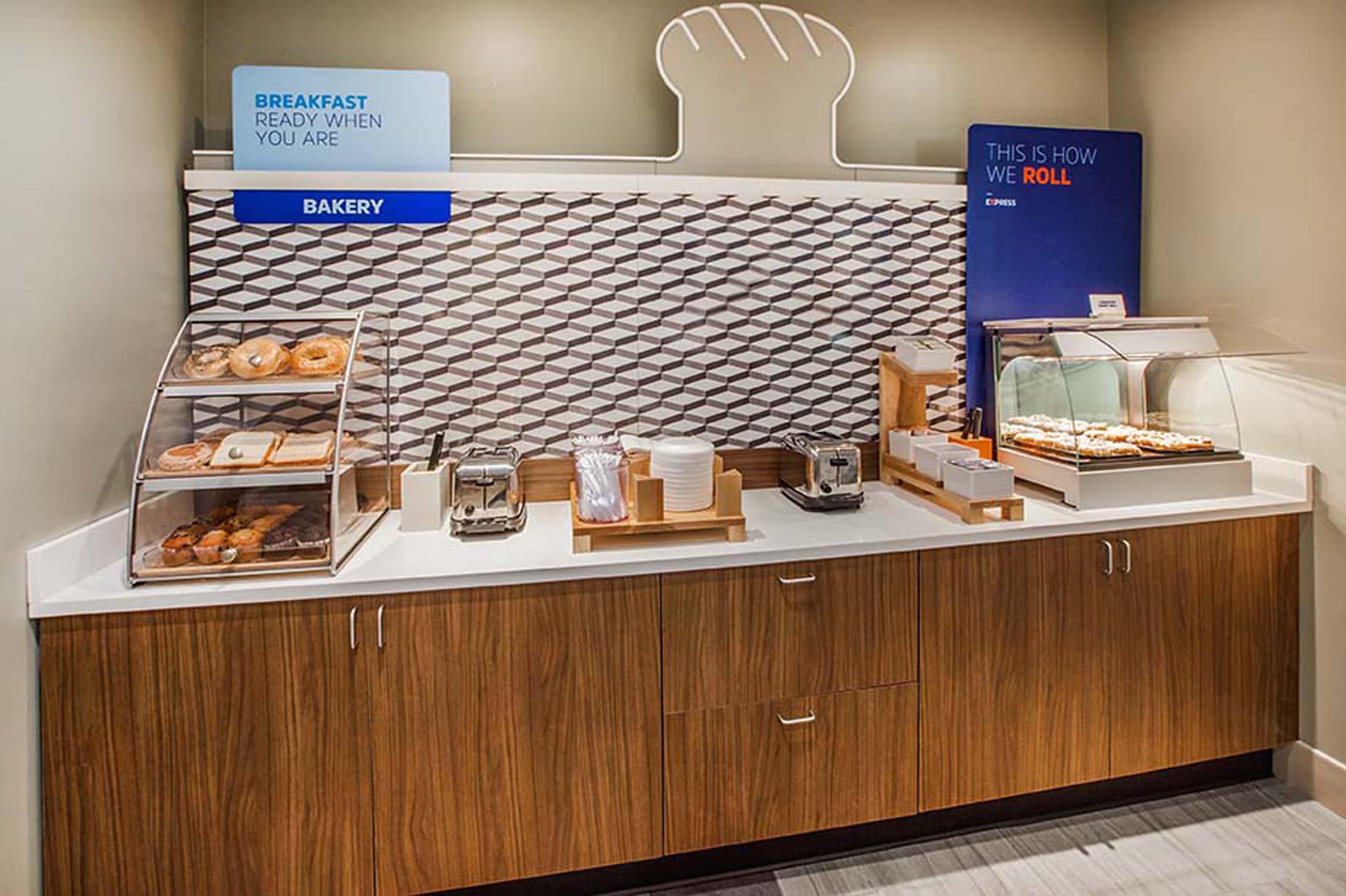 Holiday Inn Express Hotel & Suites - Paso Robles By Ihg Εξωτερικό φωτογραφία