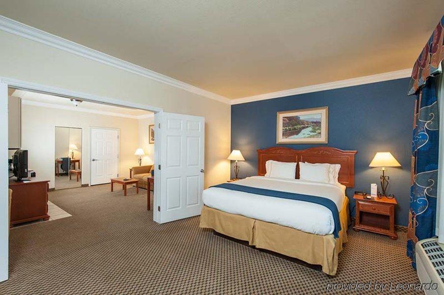 Holiday Inn Express Hotel & Suites - Paso Robles By Ihg Εξωτερικό φωτογραφία
